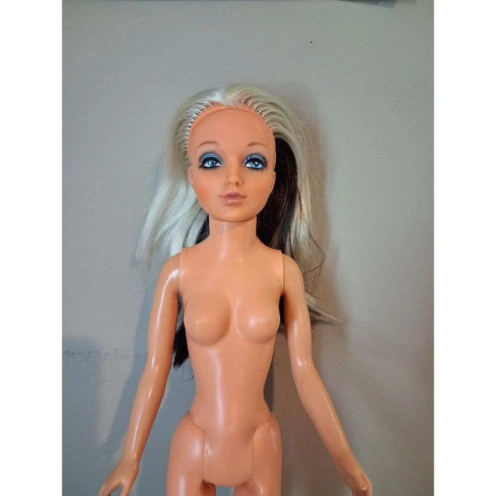 Vintage Tiffany Taylor Doll